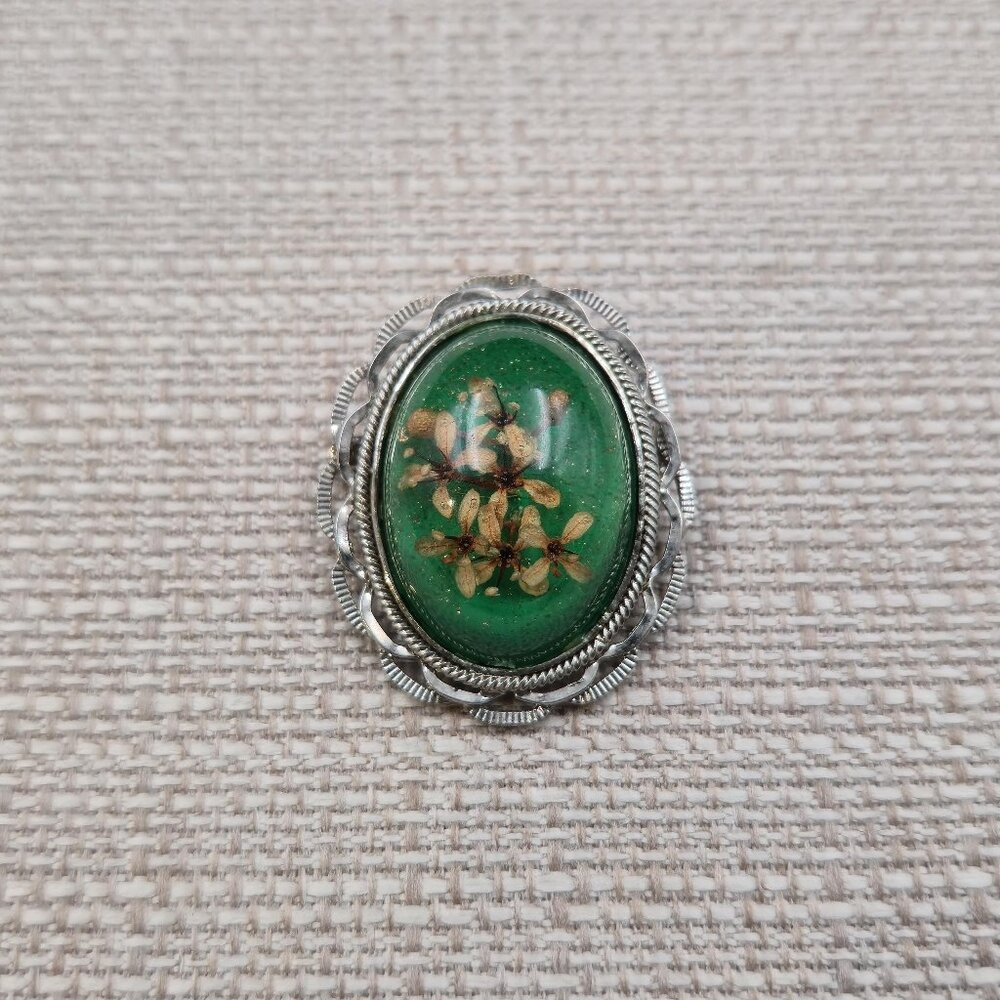 Flowers In Resin Handmade Pin Brooch A7075